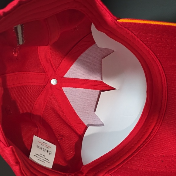 Grand Marnier Liquor Hat - Picture 3 of 3